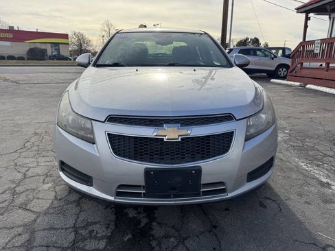 Used 2014 Chevrolet Cruze LT image 2