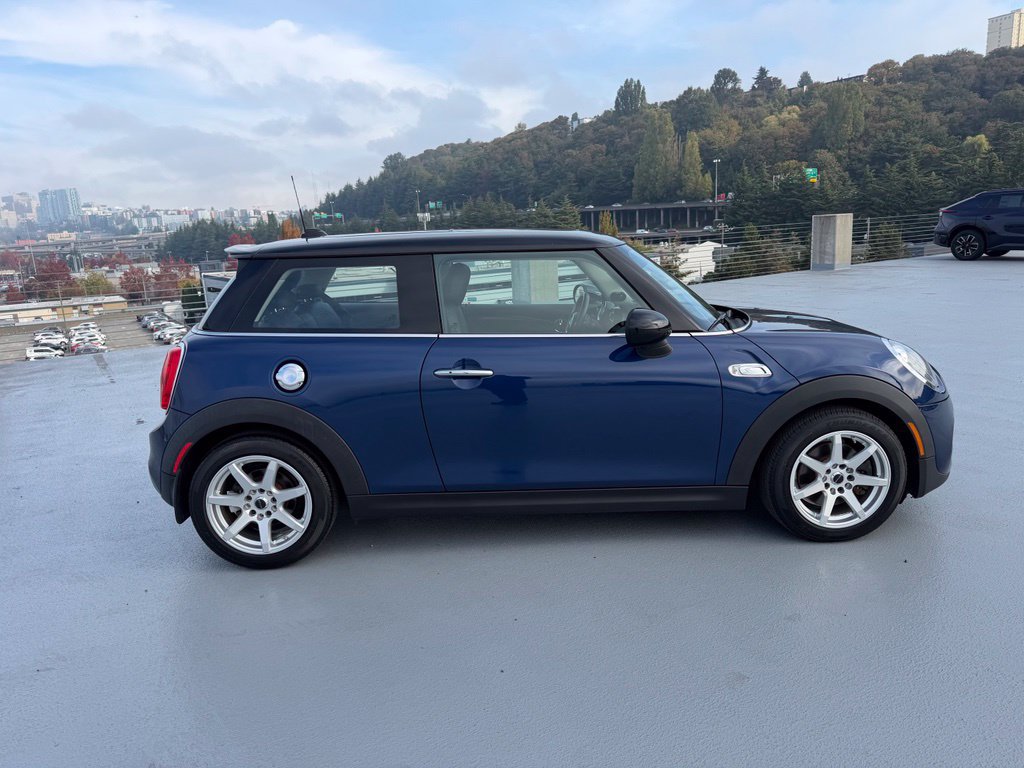 Used 2016 MINI Cooper S FWD image 2