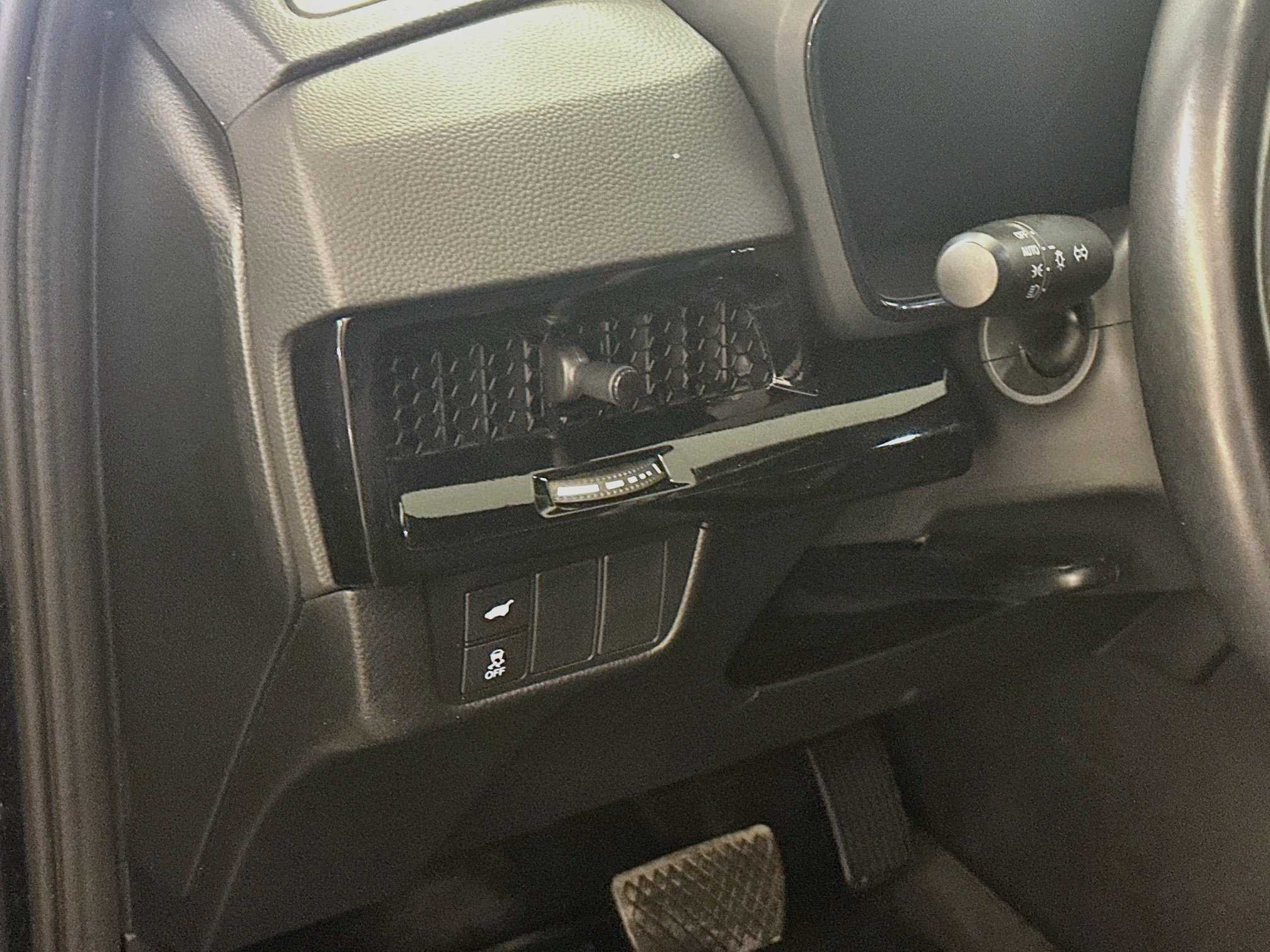 Used 2025 Honda CR-V Sport Touring image 17