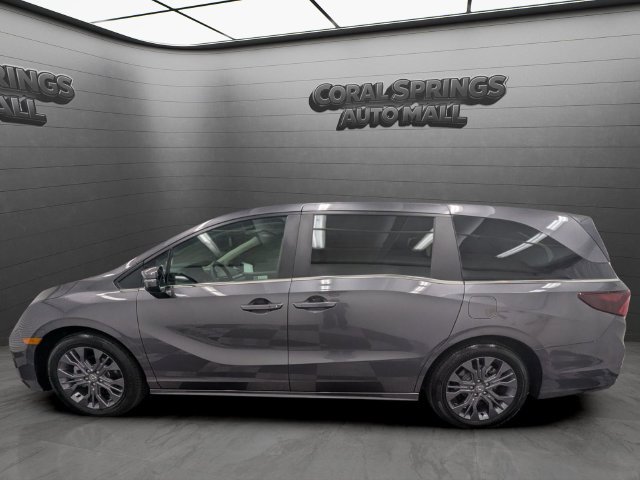 Used 2026 Honda Odyssey Touring image 4
