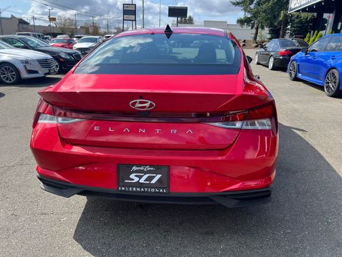 Used 2022 Hyundai Elantra SEL w/ Convenience Package image 7