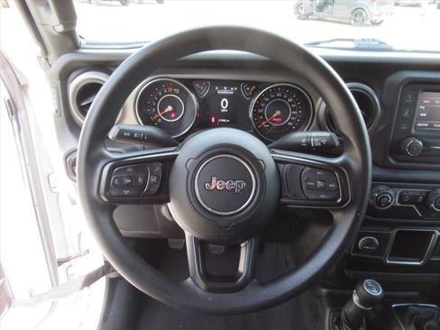 Used 2021 Jeep Wrangler Unlimited Sport image 16