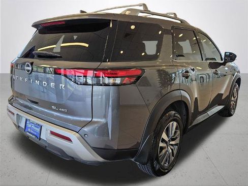 Certified 2023 Nissan Pathfinder SL image 8