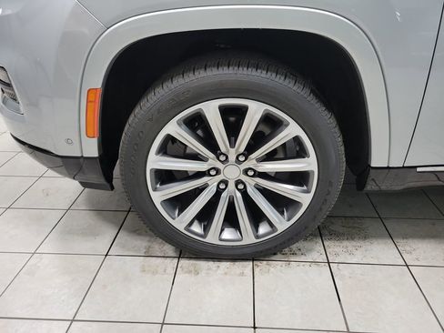 Used 2022 Jeep Grand Wagoneer Series II w/ Convenience Group III image 83