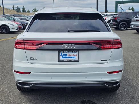 Used 2023 Audi Q8 Premium Plus AWD/4WD image 6