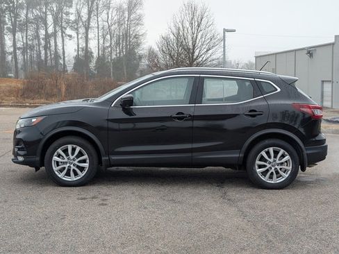 Used 2022 Nissan Rogue Sport SV w/ Technology Package image 12