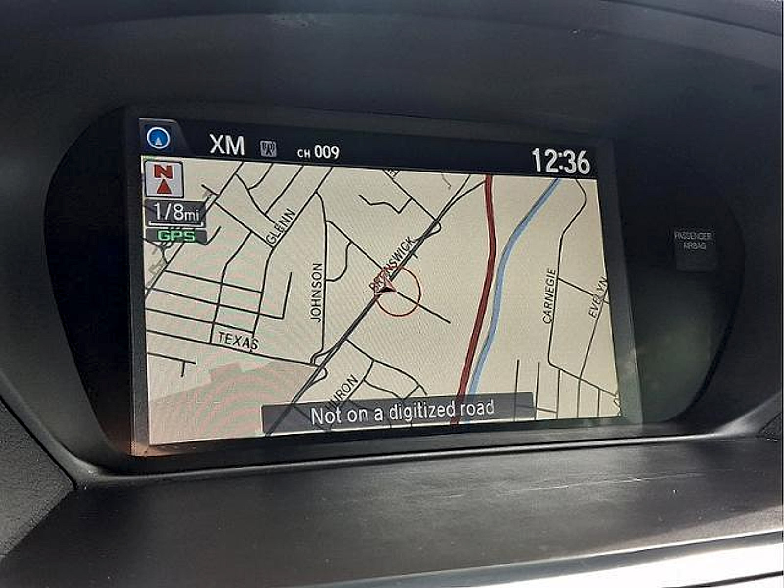 Used 2017 Acura TLX w/ Technology Package FWD image 16