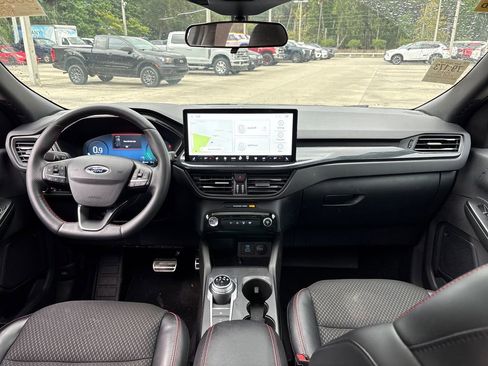 Used 2023 Ford Escape ST-Line Select w/ Tech Pack #2 AWD/4WD image 7