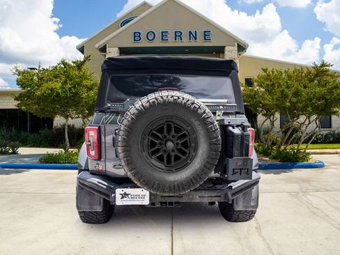 Used 2022 Ford Bronco Badlands AWD/4WD image 4