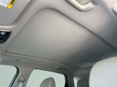 New 2026 Kia Sorento S w/ S Panoramic Sunroof Package FWD image 22
