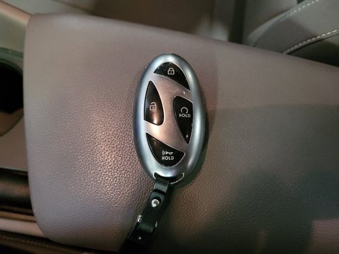 Used 2024 Hyundai Elantra SEL image 32