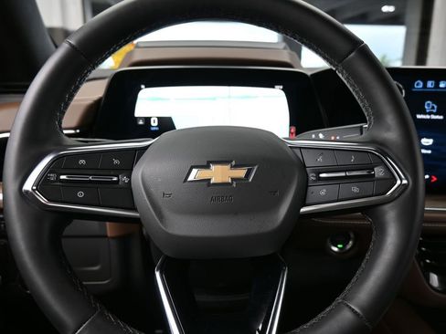 Used 2025 Chevrolet Tahoe High Country image 37