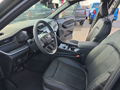 New 2026 Jeep Grand Cherokee Limited image 16