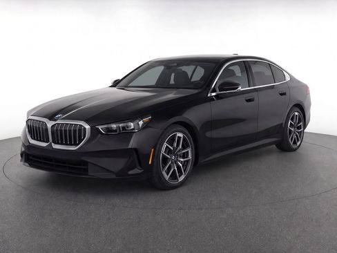 Used 2024 BMW i5 eDrive40i w/ Convenience Package RWD image 7