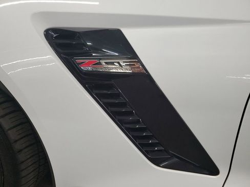 Used 2018 Chevrolet Corvette Z06 image 7