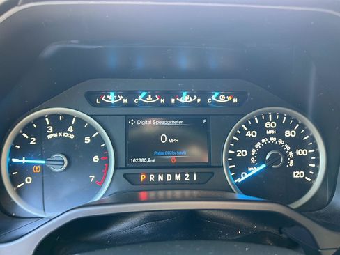 Used 2015 Ford F150 XLT w/ Equipment Group 302A Luxury AWD/4WD image 20