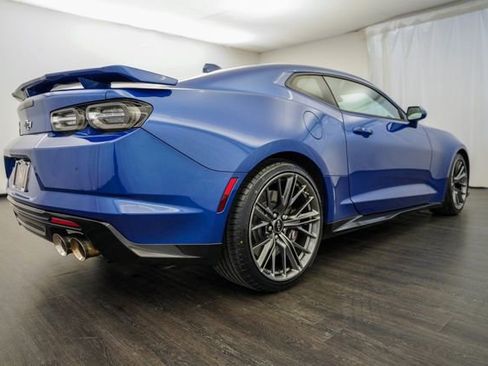 Used 2022 Chevrolet Camaro ZL1 RWD image 26