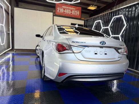 Used 2013 Hyundai Sonata Limited image 25