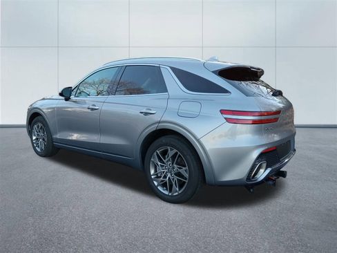 Used 2024 Genesis GV70 2.5T w/ Select Package image 3