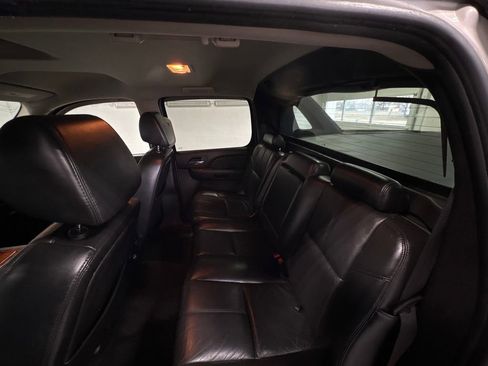 Used 2007 Chevrolet Avalanche LTZ w/ LTZ Preferred Equipment Group image 26