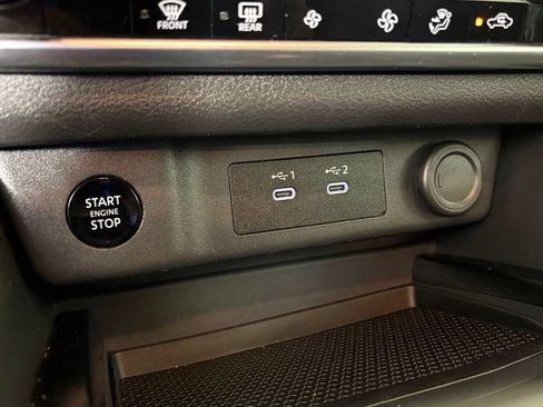 Used 2024 Nissan Rogue SV FWD image 27