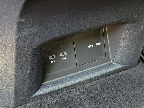 Certified 2023 Volkswagen Atlas SEL R-Line AWD/4WD image 29