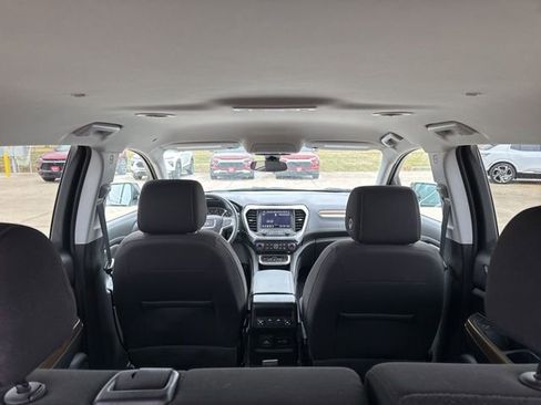 Used 2023 GMC Acadia SLE w/ Driver Convenience Package image 30