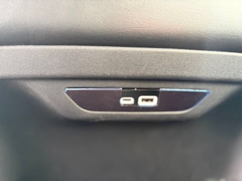 Used 2025 Chrysler Pacifica Select FWD image 17