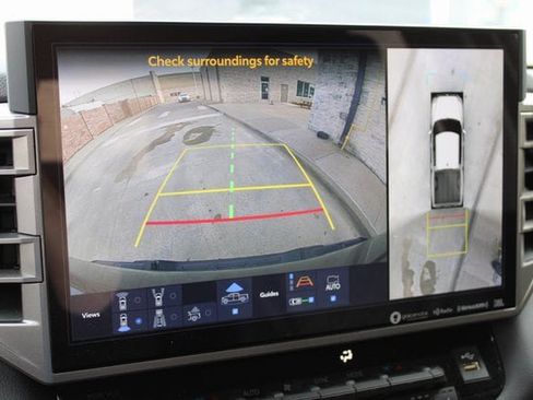 Used 2023 Toyota Tundra Limited image 8