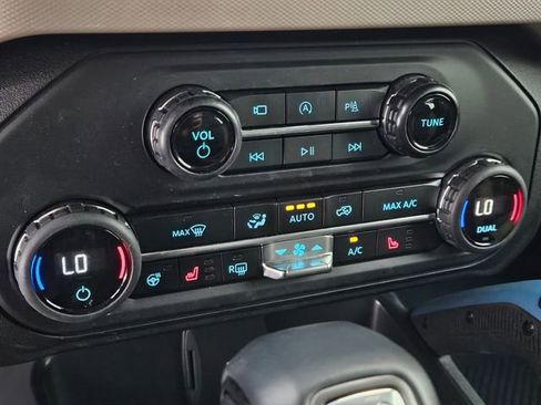 Used 2024 Ford Bronco Wildtrak image 19