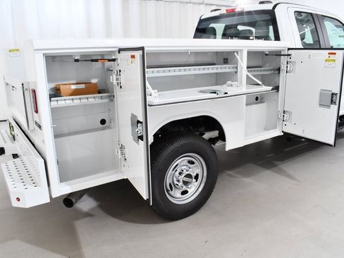 New 2025 Ford F350 XL w/ XL Chrome Package image 22