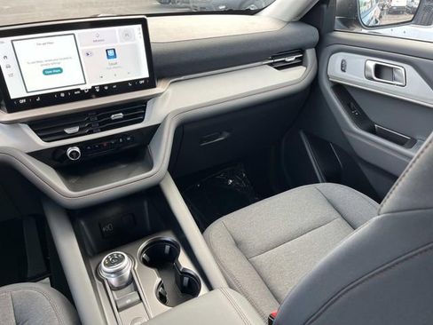 New 2026 Ford Explorer Active image 15