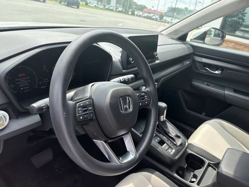Used 2024 Honda CR-V EX image 4