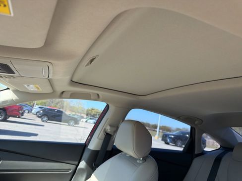 Used 2023 Honda Accord Touring image 11