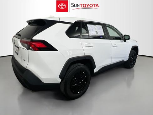Used 2023 Toyota RAV4 LE FWD image 4