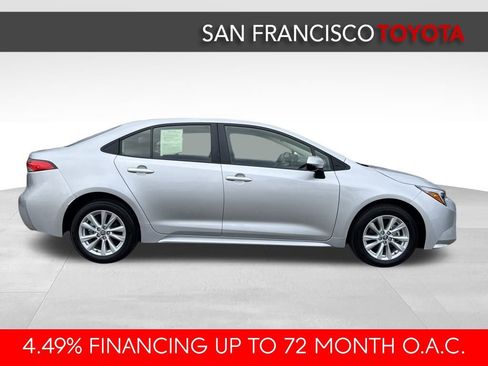 Used 2023 Toyota Corolla LE image 6