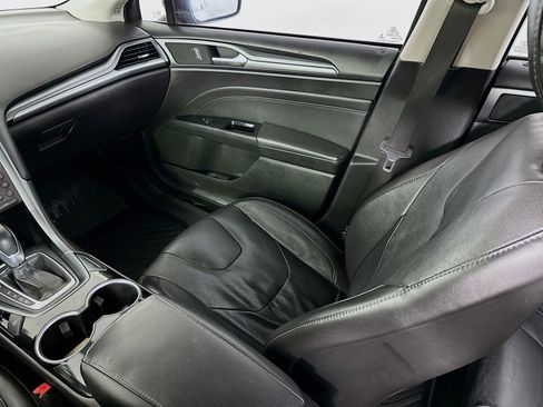 Used 2016 Ford Fusion Titanium image 23