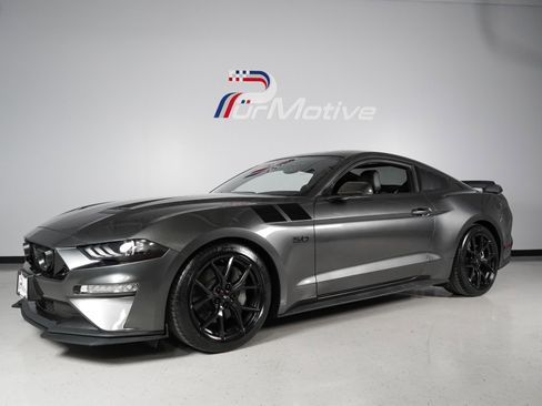 Used 2018 Ford Mustang GT Premium w/ Black Accent Package RWD image 1