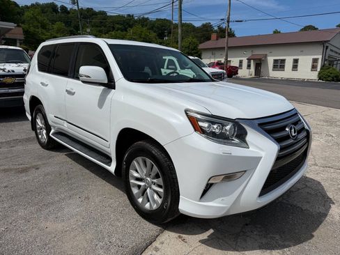 Used 2015 Lexus GX 460 w/ Premium Package AWD/4WD image 4