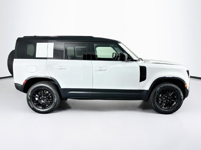 New 2026 Land Rover Defender 110 S AWD/4WD image 4