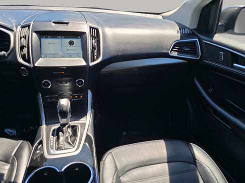 Used 2016 Ford Edge SEL w/ Equipment Group 201A AWD/4WD image 4