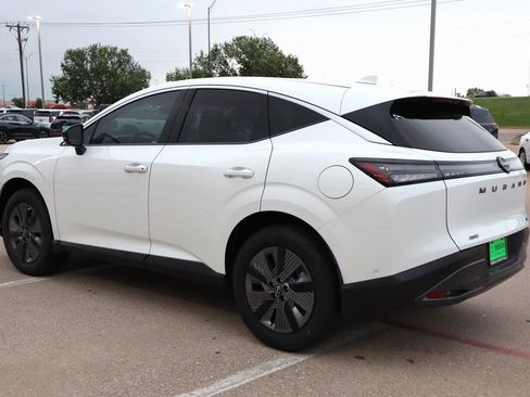 New 2025 Nissan Murano SL image 8
