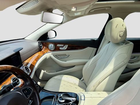 Used 2018 Mercedes-Benz E 400 4MATIC Wagon image 41
