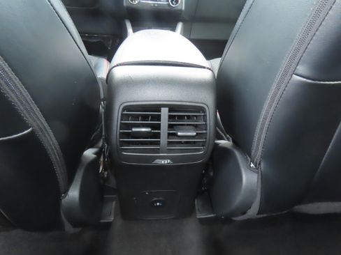 Used 2025 Ford Escape ST-Line FWD image 21