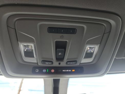 Used 2020 Chevrolet Silverado 2500 LTZ AWD/4WD image 24