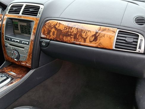 Used 2010 Jaguar XK Coupe image 12