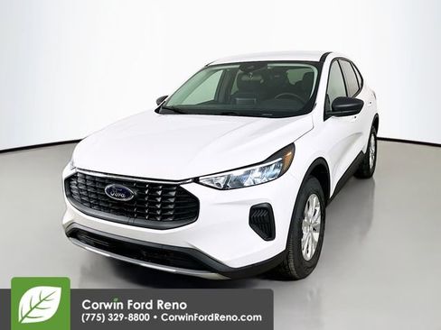 New 2026 Ford Escape Active w/ Cold Weather Package AWD/4WD image 3
