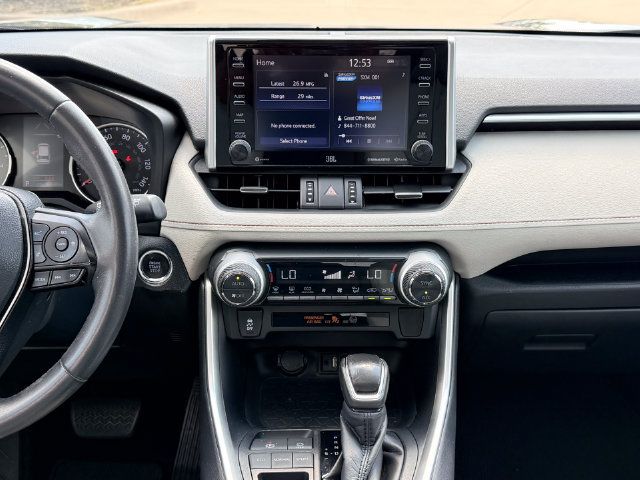 Used 2019 Toyota RAV4 XLE Premium FWD image 21