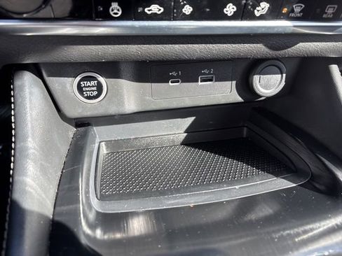 Used 2023 Nissan Rogue SL image 35