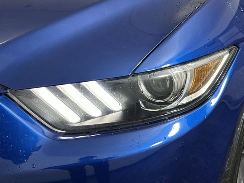 Used 2017 Ford Mustang Coupe image 29